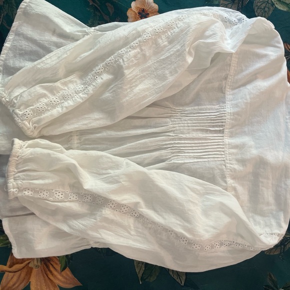 Free People ~ Best Of Me Blouse
White Lace Trim Blouse - Picture 2 of 2